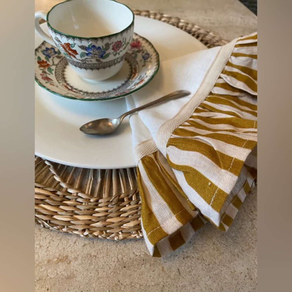 NEW Set of 4 Amuse La Bouche Ochre Candy Stripe Napkins 100% Linen French Cafe